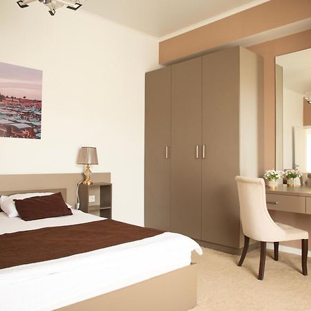 Casablanca Apart Hotel Bisjkek Eksteriør billede