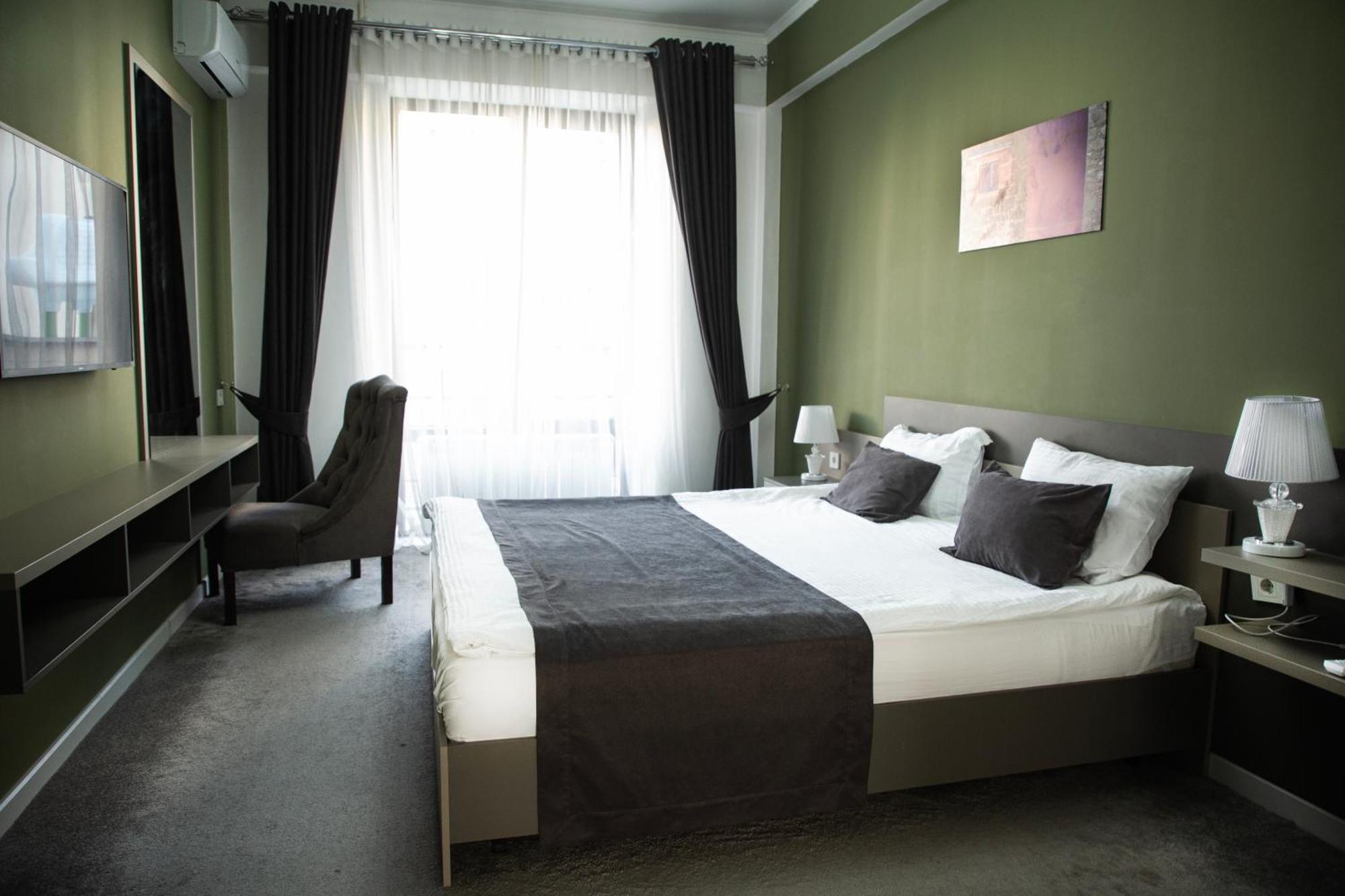 Casablanca Apart Hotel Bisjkek Eksteriør billede