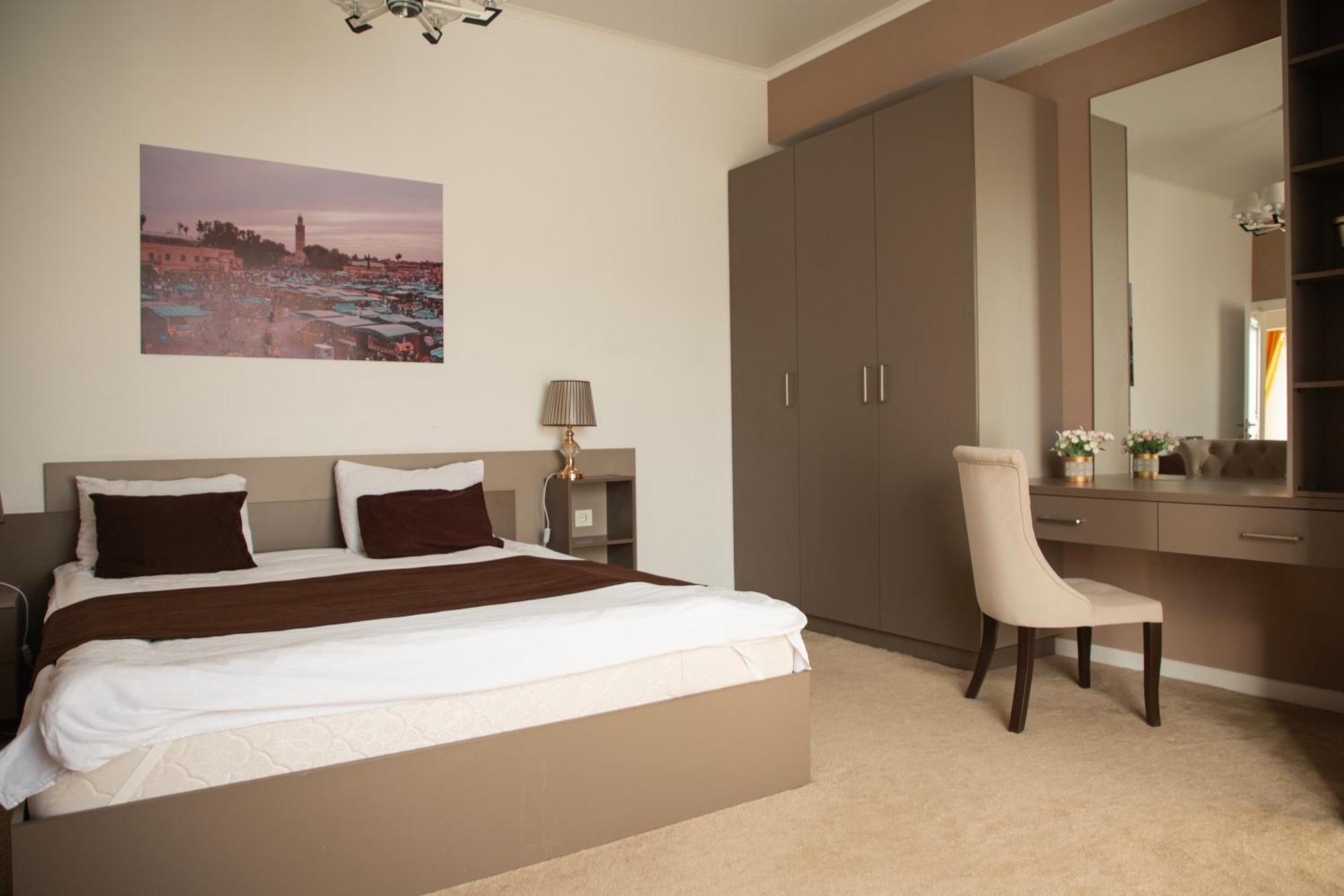 Casablanca Apart Hotel Bisjkek Eksteriør billede